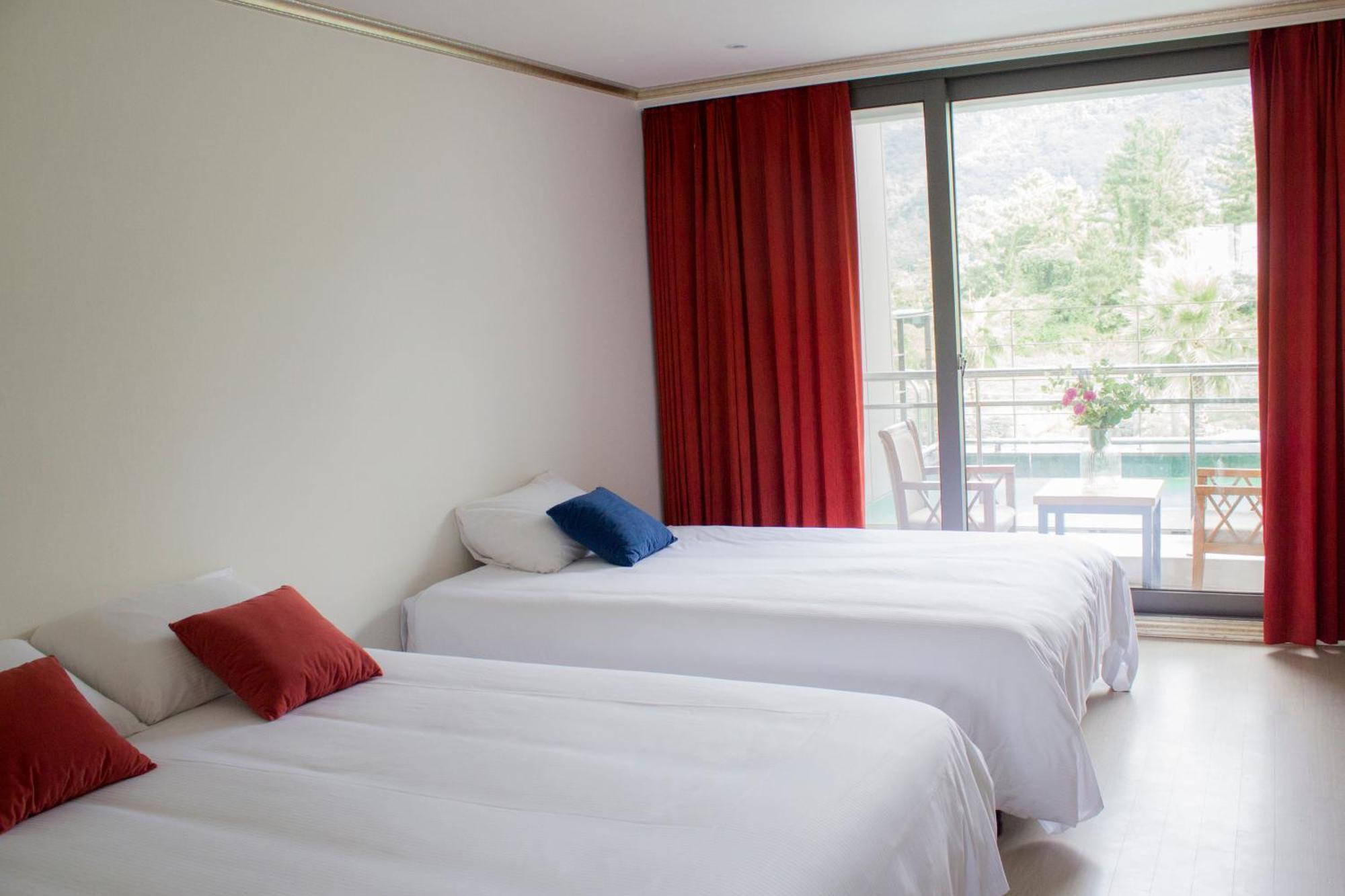 ทัมโมรา โฮเทล แอนด์ รีสอร์ต Hotel ซอกวีโพ ภายนอก รูปภาพ